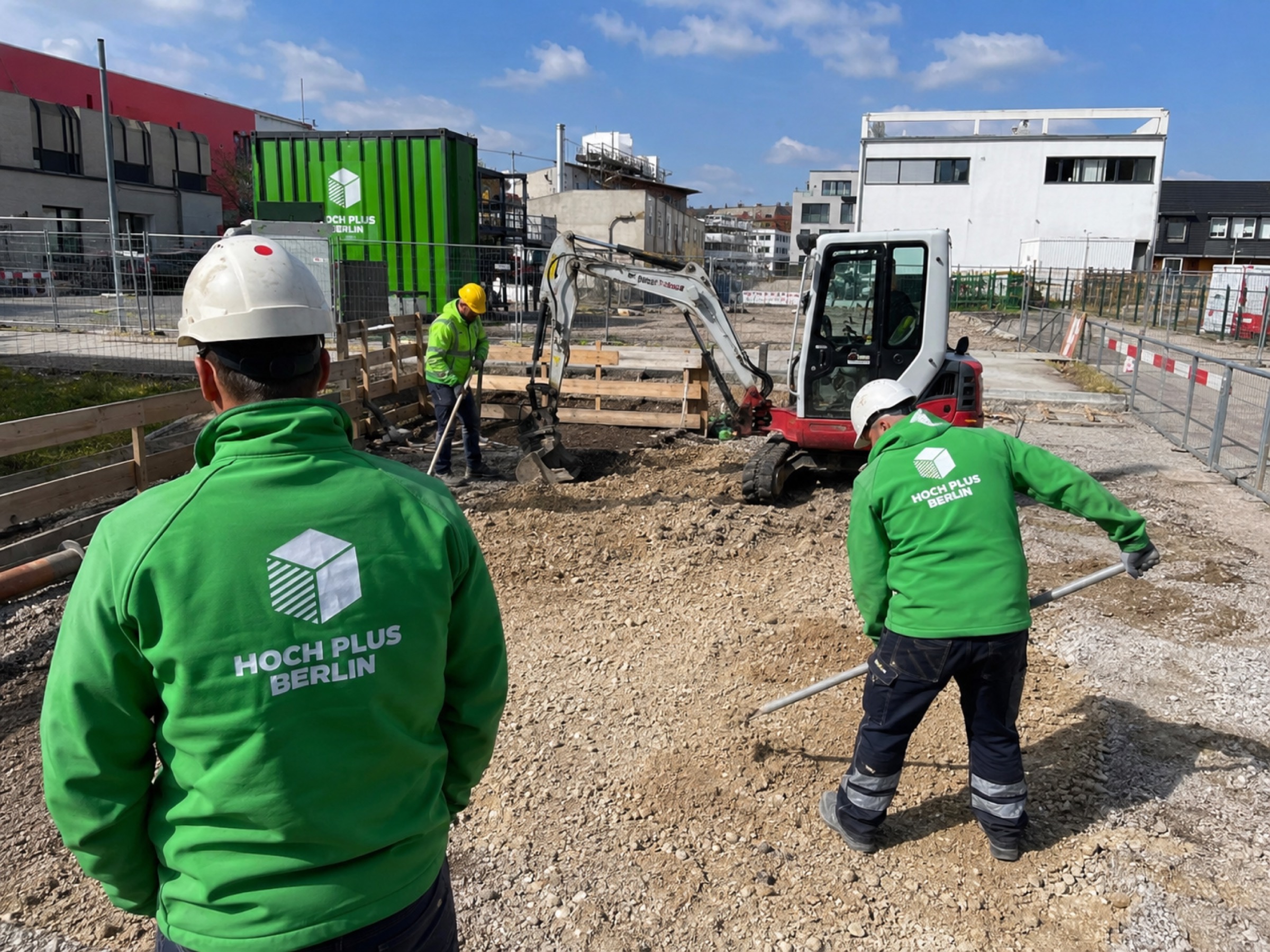 Hoch Plus Berlin Mitarbeiter auf einer Baustelle in Berlin